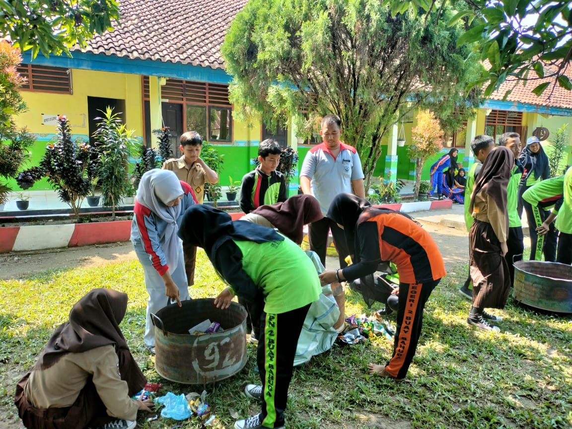 Jumat Bersih Salah Satu Penguatan Profil Pelajar Pancasila Di SMP ...